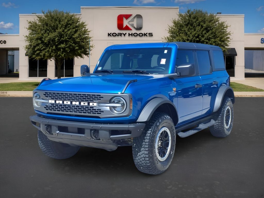 2024 Ford Bronco Badlands in Blue Metallic — front three-quarter view