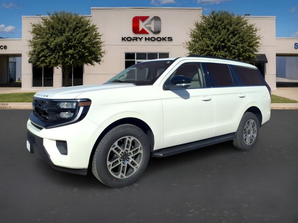 2026 Ford Expedition Active in Star White Metallic Tri-Coat — front three-quarter view