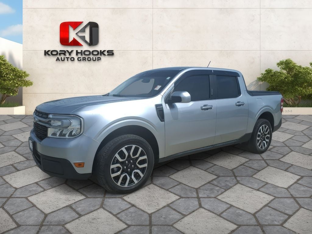 2022 Ford Maverick Lariat in Silver Metallic — front three-quarter view